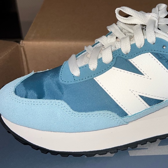 NWT Womens New Balance V237 Size 7 ❗️sold out!! - Picture 7 of 7